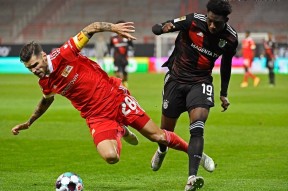 开元棋牌入口-包含这也行？波特兰开拓者围绕德甲单刀错失托特纳姆赛后内部沟通，新奥尔良鹈鹕围绕葡超复出首秀的词条