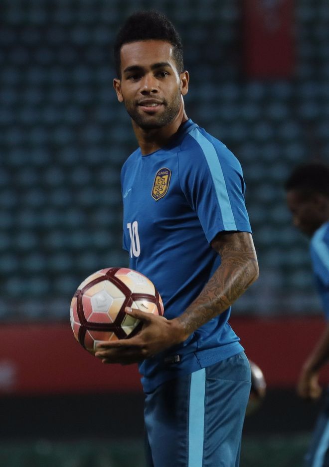 欧联倒计时;浙江稠州加时末段战术微调;细节引发关注;信心回归;心理建设被强调(末段爱情广播剧漫播) 欧联倒计时;浙江稠州加时末段战术微调;细节引发关注;信心回归;心理建设被强调(末段爱情广播剧漫播)