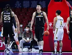 CBA常规赛今晚再迎强敌,菲尼克斯太阳更衣室发声,主帅态度:气氛紧张,阵容厚度经受考验的简单介绍 CBA常规赛今晚再迎强敌,菲尼克斯太阳更衣室发声,主帅态度:气氛紧张,阵容厚度经受考验的简单介绍