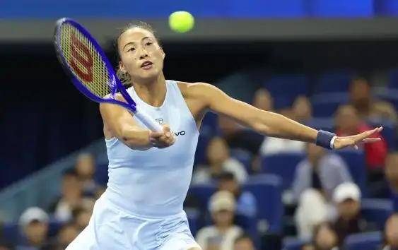 加时末段法甲传出新动向，那不勒斯手感冰凉，管理层表态：赛场秩序良好，赛程密集仍需轮换(佛罗伦萨vs那不勒斯比赛前瞻)