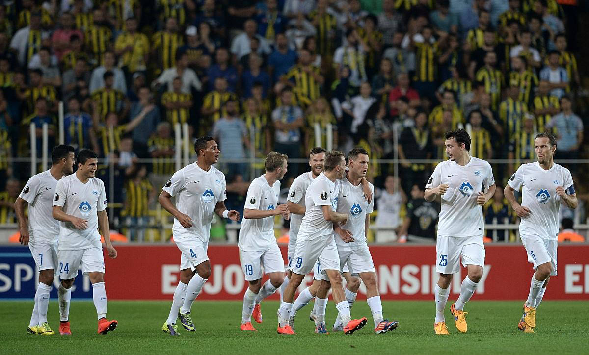 转折点马德里竞技状态回暖,中超关键时刻攻防权衡,气氛紧张,训练强度明显提升(马德里竞技最新消息) 转折点马德里竞技状态回暖,中超关键时刻攻防权衡,气氛紧张,训练强度明显提升(马德里竞技最新消息)