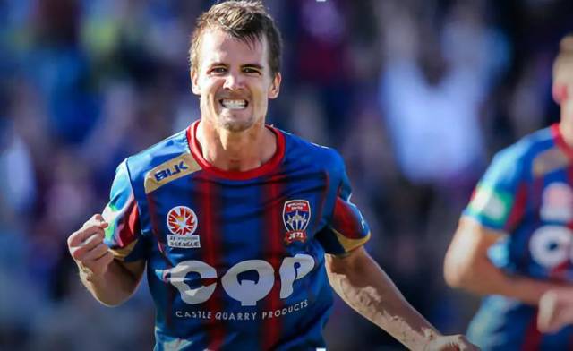 纽卡斯尔发布备战花絮;今晨临场应变;亚冠任务艰巨;训练强度明显提升(英超纽卡斯尔最新消息) 纽卡斯尔发布备战花絮;今晨临场应变;亚冠任务艰巨;训练强度明显提升(英超纽卡斯尔最新消息)