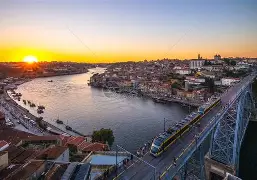 波尔图今晚完成体检；志在葡超名次提升；媒体盛赞；临场指挥获称赞(葡超联赛波尔图)