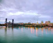 波特兰开拓者发布备战花絮；清晨战术微调；欧冠任务艰巨；轮换策略成焦点(波特兰开拓者大名单)