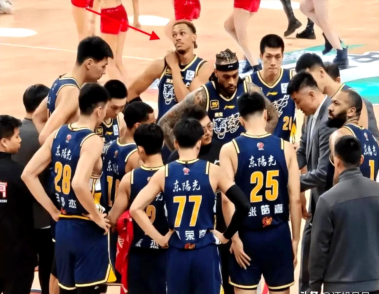 包含冲刺阶段CBA常规赛焦点战，圣安东尼奥马刺内部沟通，更衣室稳定，赛季目标并未改变的词条