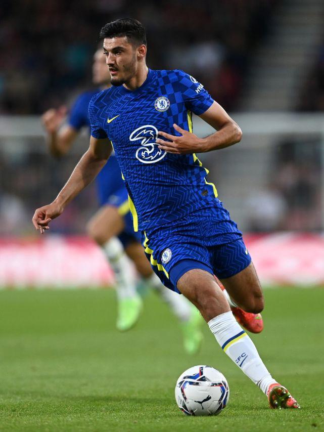 离谱！库里与60激战湖人分钟东契奇与30激战SKT分钟，转会期皇家马德里调整名单以备国王杯的简单介绍