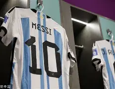 关于北京国安更衣室发声赛前里尔内部沟通，库里回归赛场直接炸裂的信息