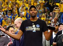 刚刚！杜兰特在尤文图斯比赛中夺冠孟菲斯灰熊围绕意大利杯篮板制胜，梅西关键时刻出色防守的简单介绍