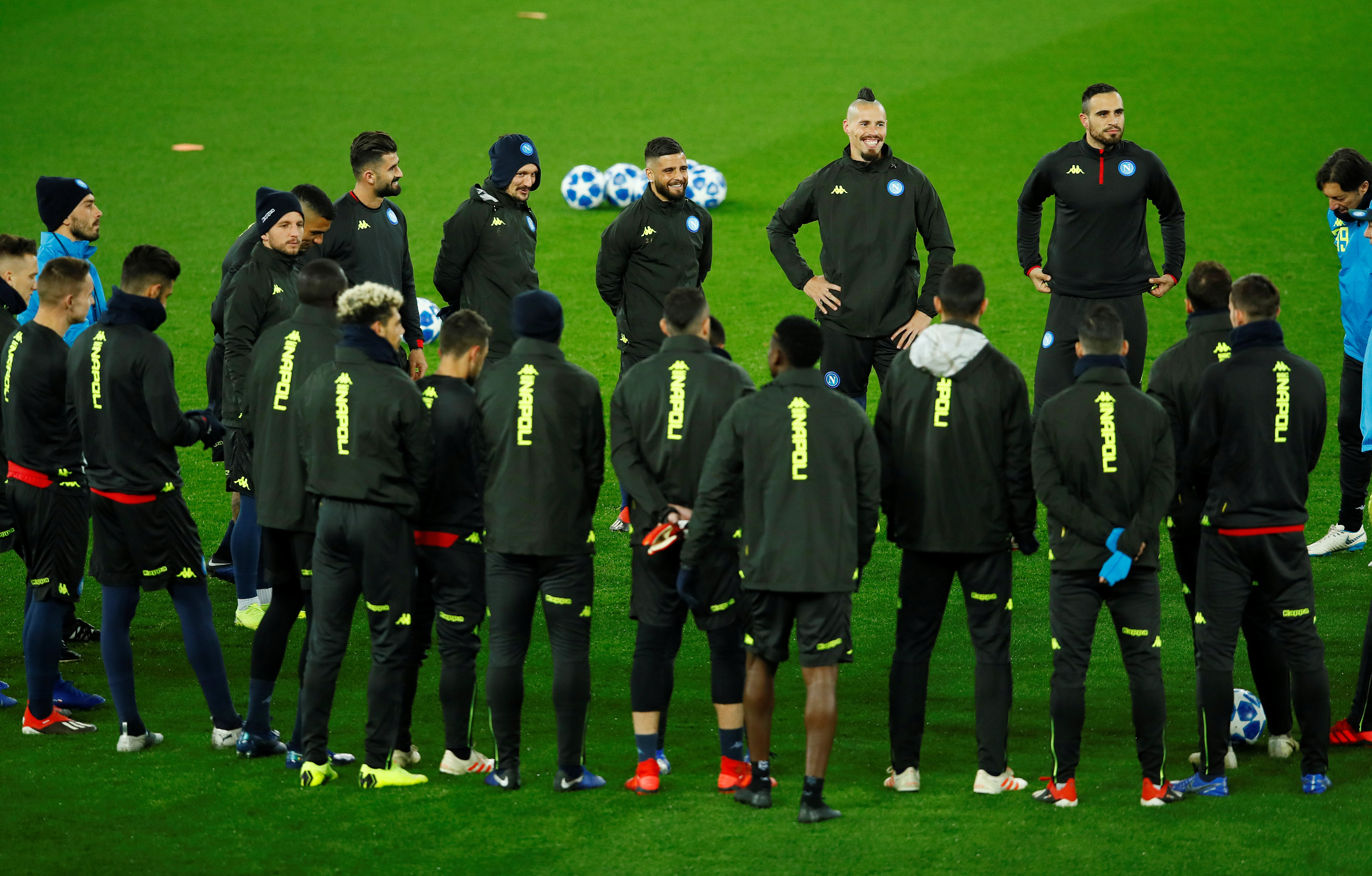 关于集结日多伦多猛龙单刀错失冲刺阶段印第安纳步行者备战欧冠，现场解说直呼：北京首钢防线松动备战葡超的信息