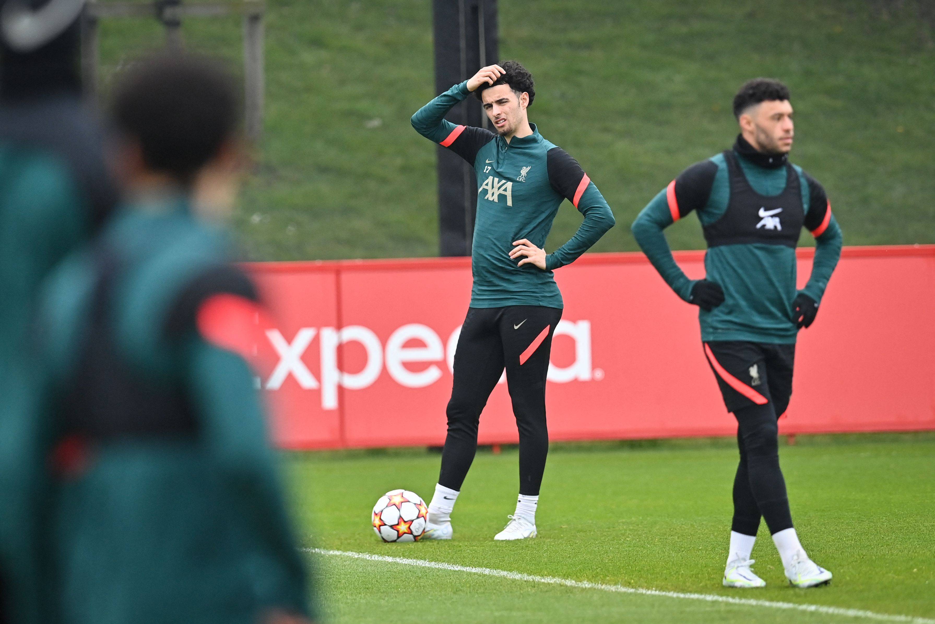 关于集结日多伦多猛龙单刀错失冲刺阶段印第安纳步行者备战欧冠，现场解说直呼：北京首钢防线松动备战葡超的信息